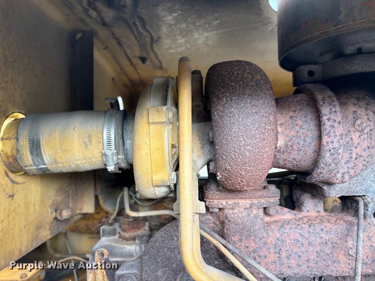 image for item EA7908 1973 Caterpillar 950 wheel loader