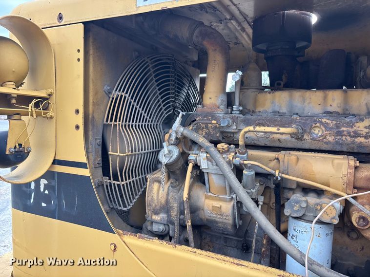 image for item EA7908 1973 Caterpillar 950 wheel loader