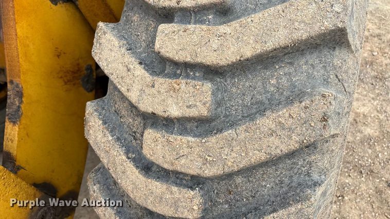 image for item EA7908 1973 Caterpillar 950 wheel loader