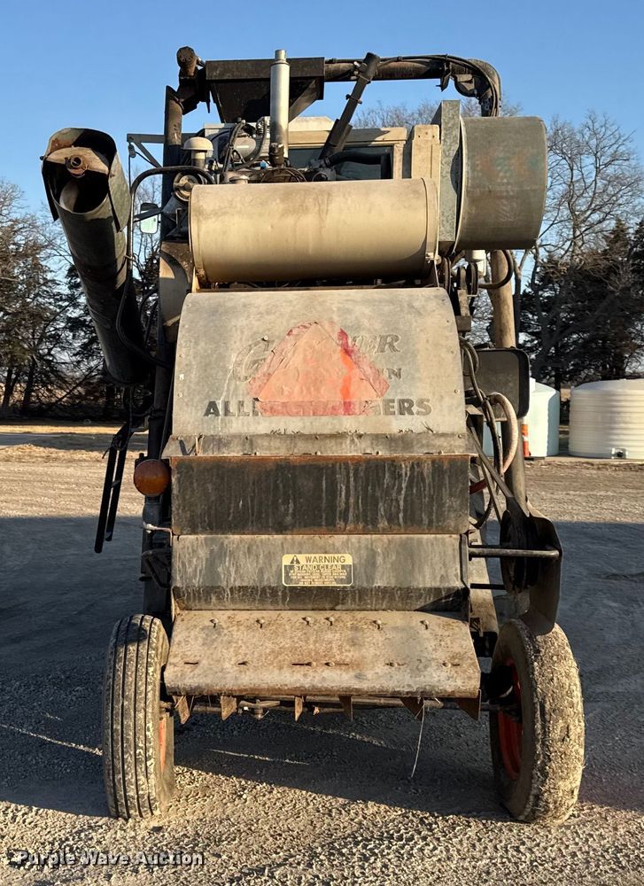 image for item EC4561 Gleaner E combine
