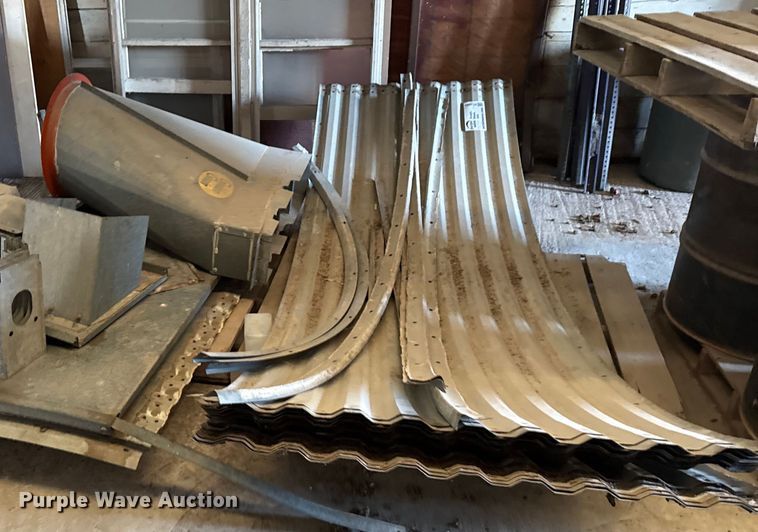 image for item EC4563 Grain bin