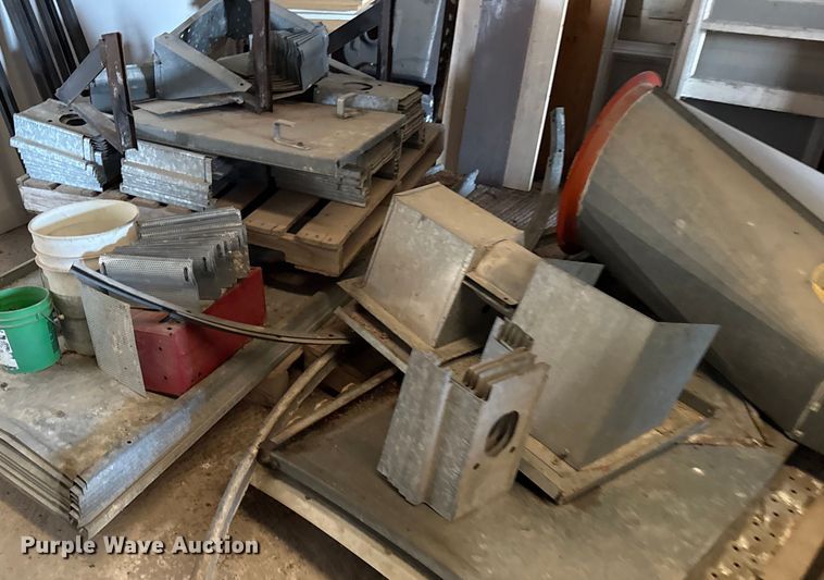 image for item EC4563 Grain bin