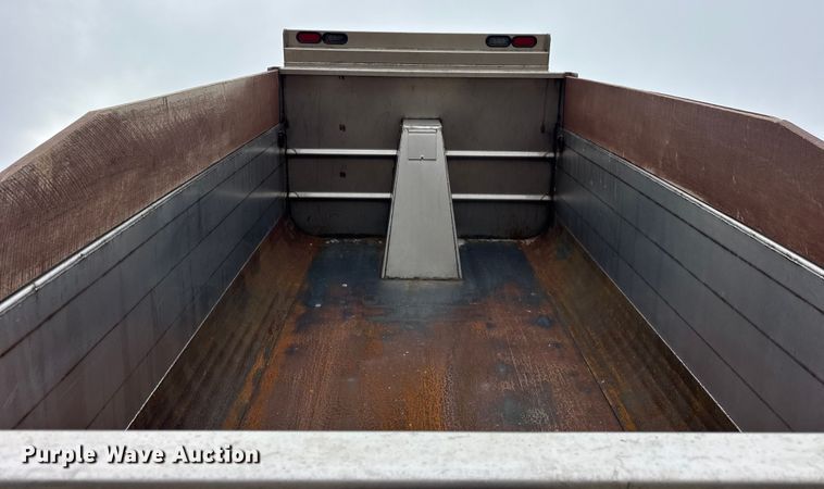 image for item EF2410 2005 International 7400 dump truck