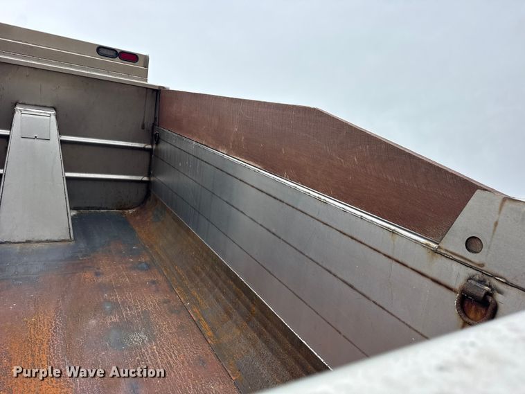 image for item EF2410 2005 International 7400 dump truck