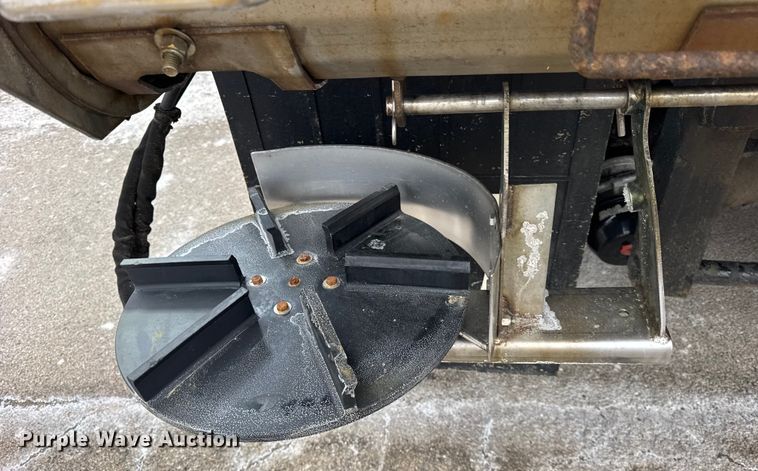 image for item EF2410 2005 International 7400 dump truck