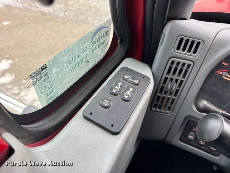 image for item EF2410 2005 International 7400 dump truck