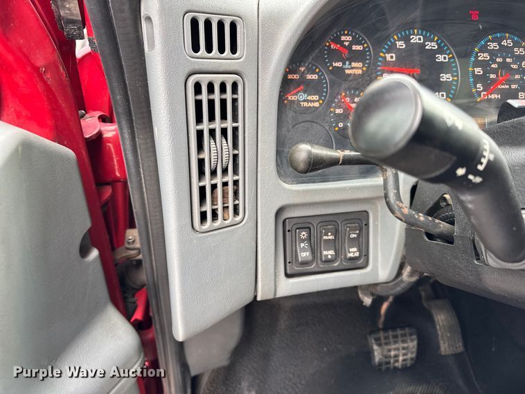 image for item EF2410 2005 International 7400 dump truck