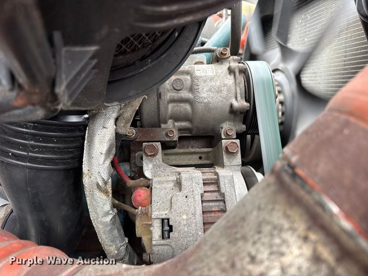 image for item EF2410 2005 International 7400 dump truck