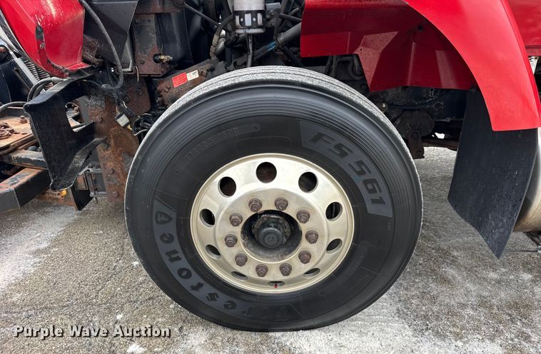 image for item EF2410 2005 International 7400 dump truck