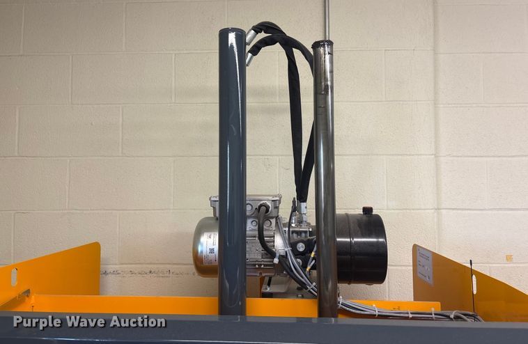 image for item EI5700 2022 Bramidan B5W carboard baler