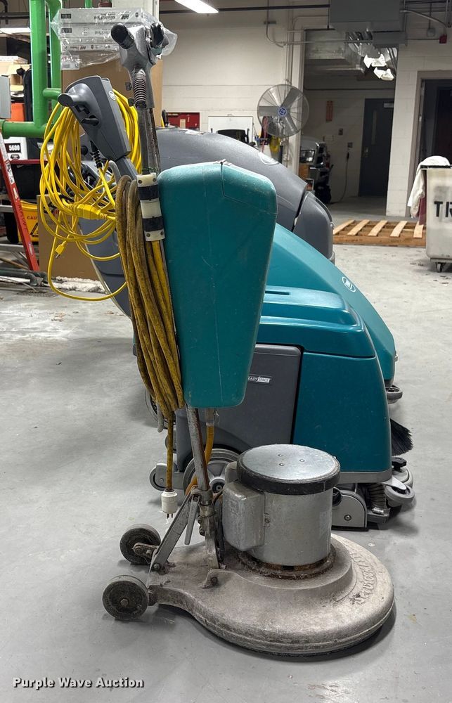 image for item EI5704 Floor cleaning equipment