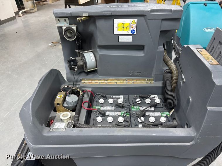 image for item EI5704 Floor cleaning equipment