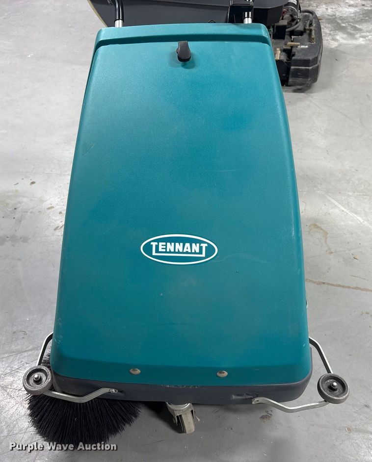 image for item EI5704 Floor cleaning equipment