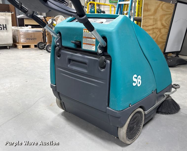 image for item EI5704 Floor cleaning equipment