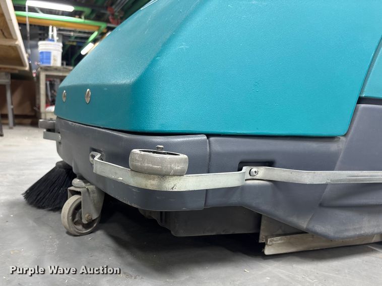 image for item EI5704 Floor cleaning equipment