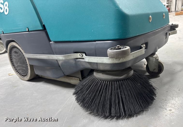 image for item EI5704 Floor cleaning equipment