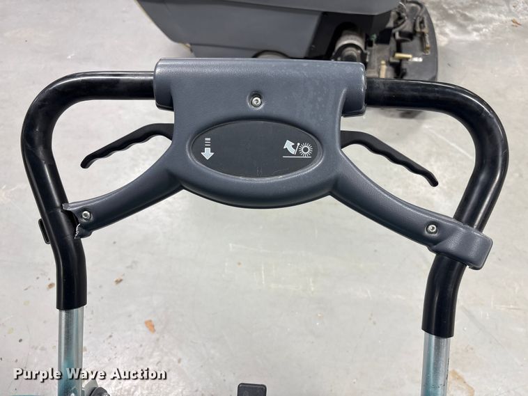 image for item EI5704 Floor cleaning equipment