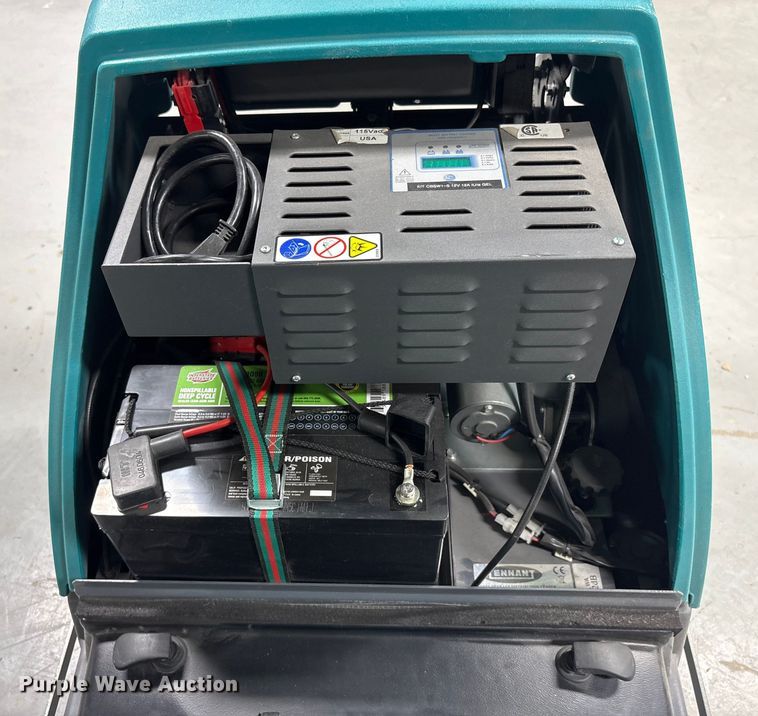 image for item EI5704 Floor cleaning equipment