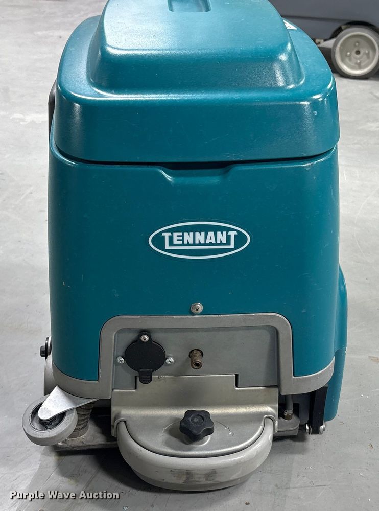 image for item EI5704 Floor cleaning equipment
