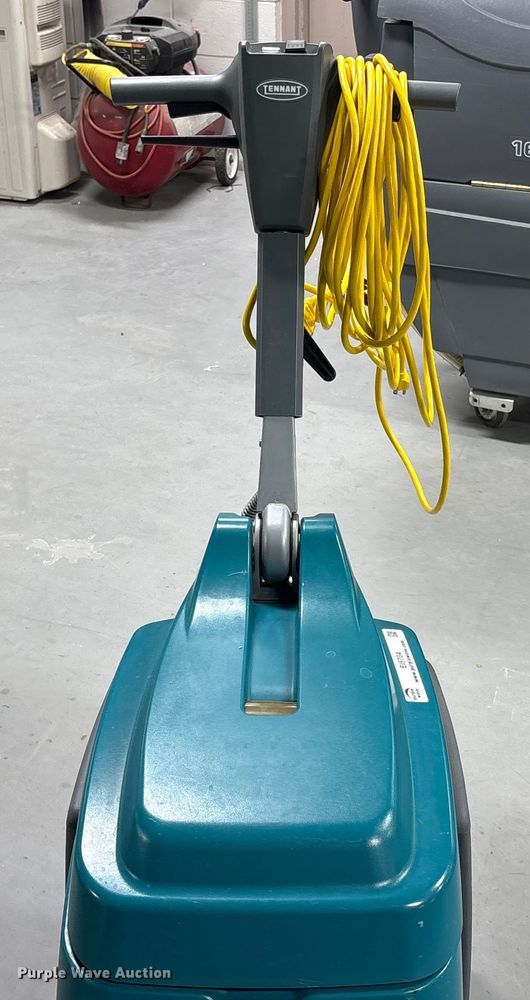 image for item EI5704 Floor cleaning equipment