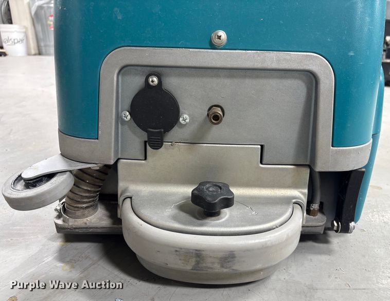 image for item EI5704 Floor cleaning equipment