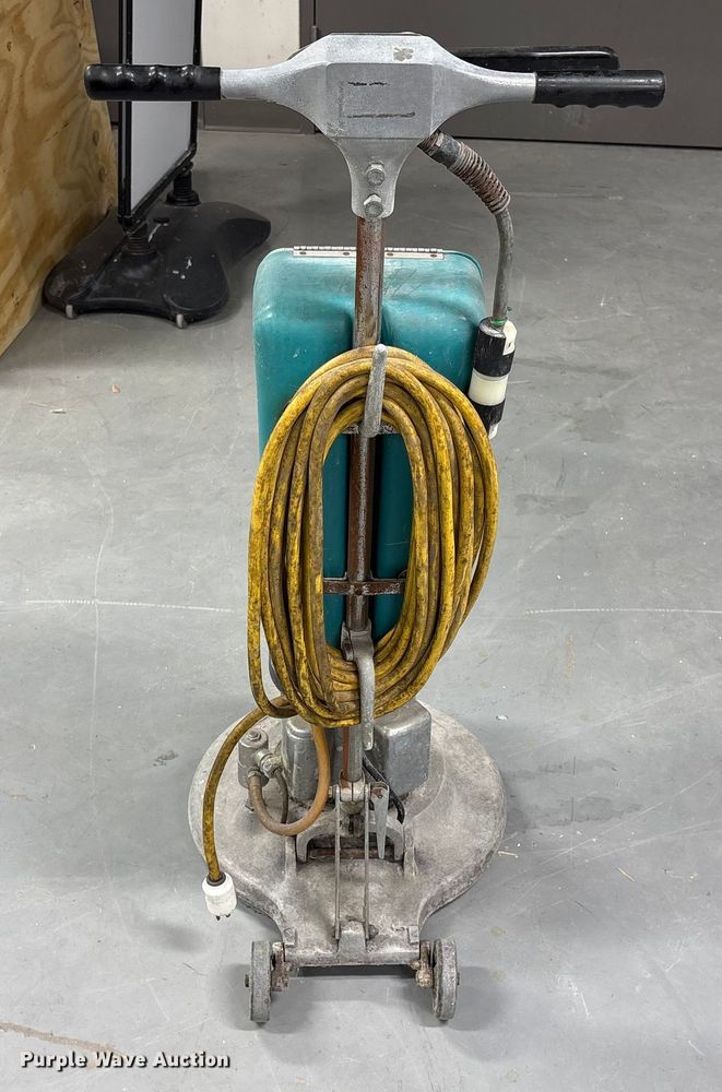 image for item EI5704 Floor cleaning equipment