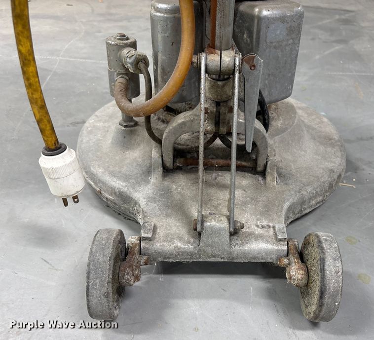 image for item EI5704 Floor cleaning equipment