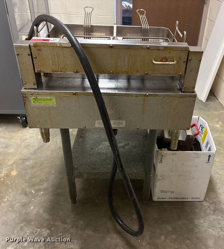 image for item EI5705 Star MFG 530ff fryer