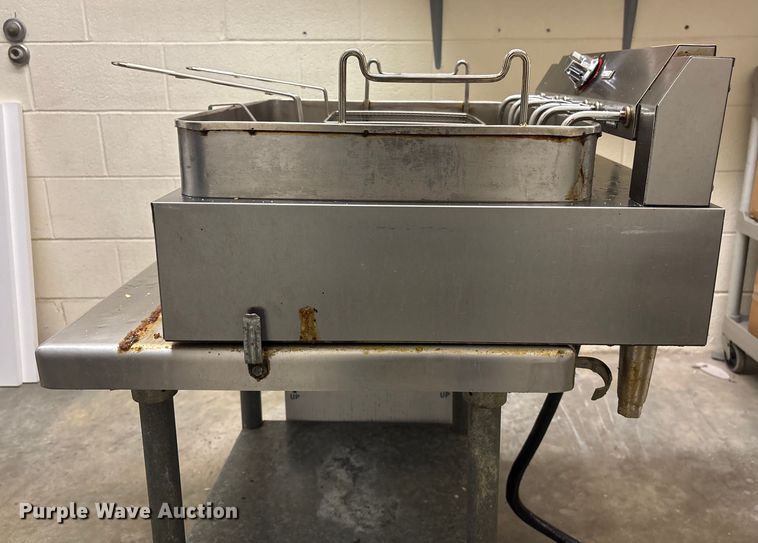 image for item EI5705 Star MFG 530ff fryer