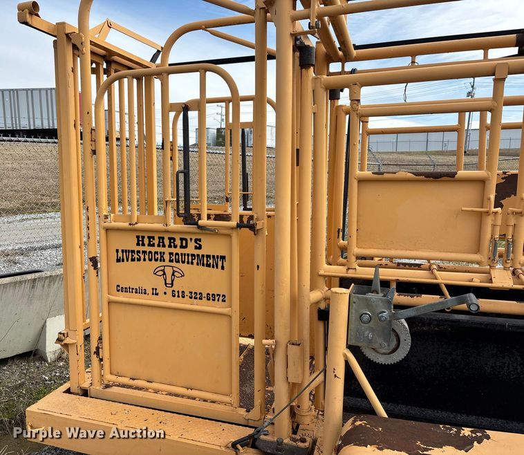 image for item EJ7794 For-Most 30T squeeze chute