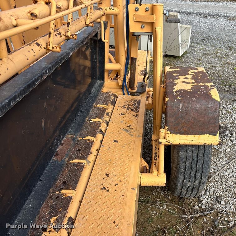 image for item EJ7794 For-Most 30T squeeze chute