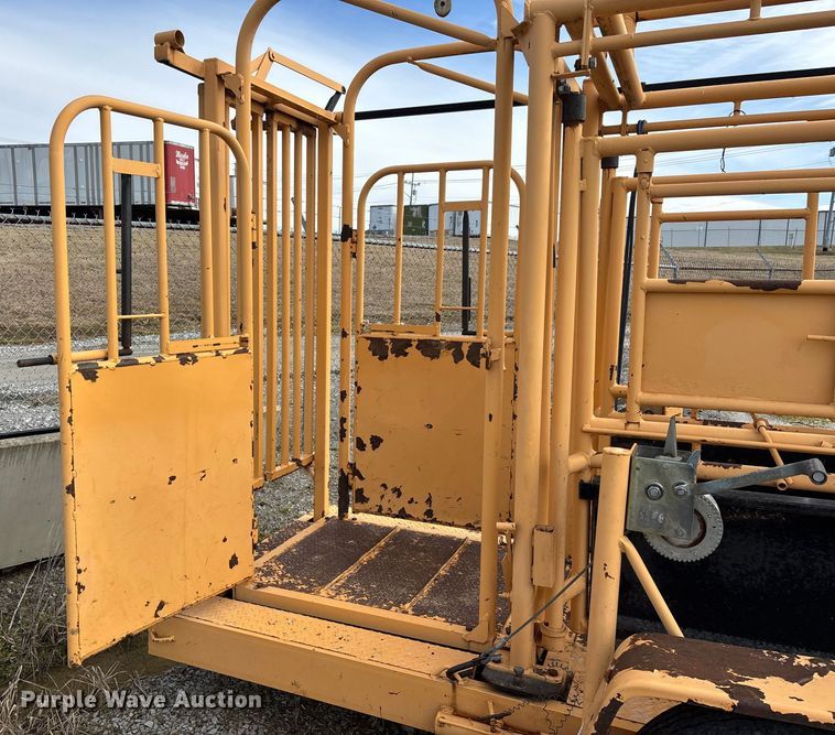 image for item EJ7794 For-Most 30T squeeze chute