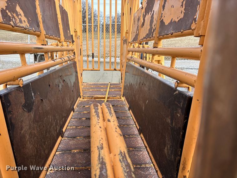 image for item EJ7794 For-Most 30T squeeze chute