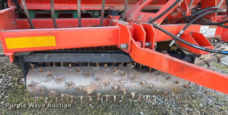 image for item EJ7797 Land Pride NTS2507 grain drill