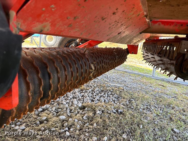 image for item EJ7797 Land Pride NTS2507 grain drill