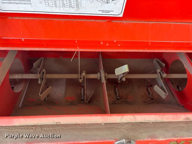 image for item EJ7797 Land Pride NTS2507 grain drill