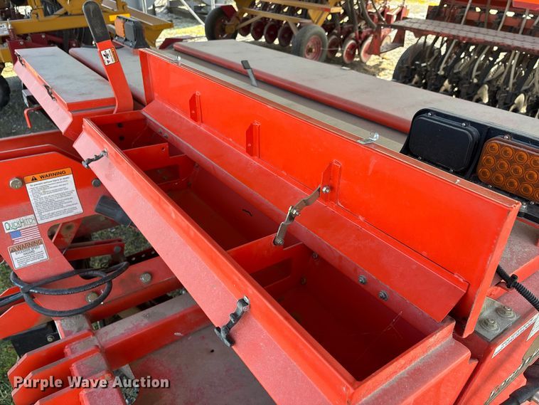 image for item EJ7797 Land Pride NTS2507 grain drill