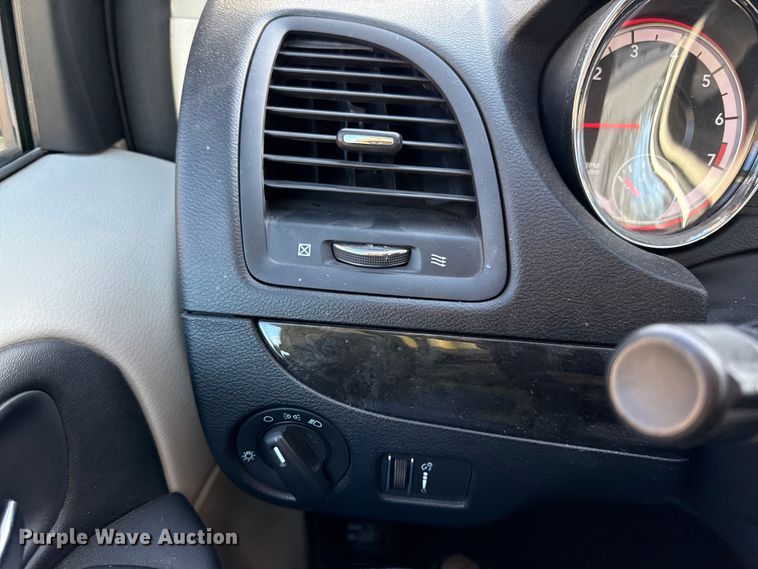 image for item EN0299 2012 Dodge Grand Caravan van