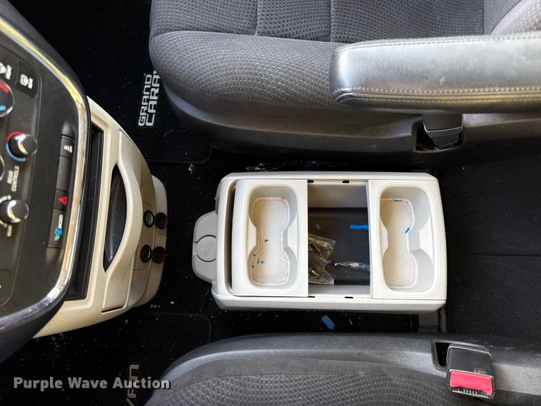 image for item EN0299 2012 Dodge Grand Caravan van