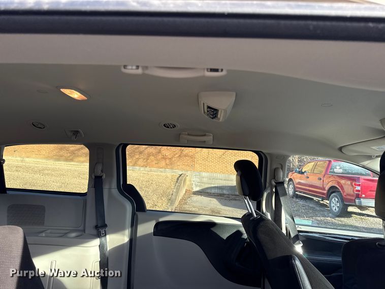 image for item EN0299 2012 Dodge Grand Caravan van