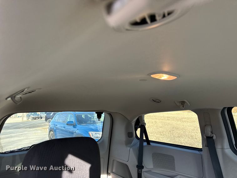 image for item EN0299 2012 Dodge Grand Caravan van