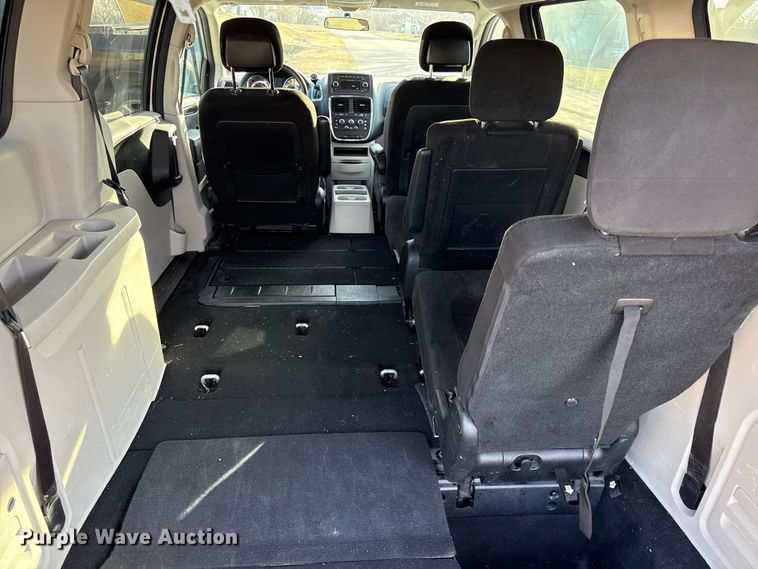 image for item EN0299 2012 Dodge Grand Caravan van