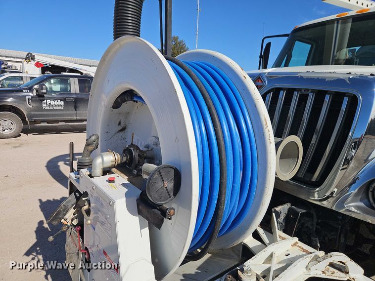 image for item EO4994 2012 International 7400 sewer jetter truck