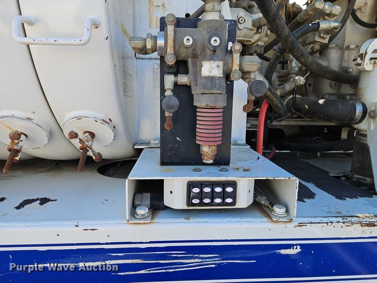 image for item EO4994 2012 International 7400 sewer jetter truck