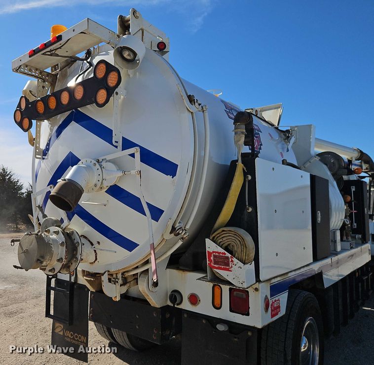 image for item EO4994 2012 International 7400 sewer jetter truck