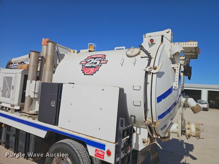 image for item EO4994 2012 International 7400 sewer jetter truck