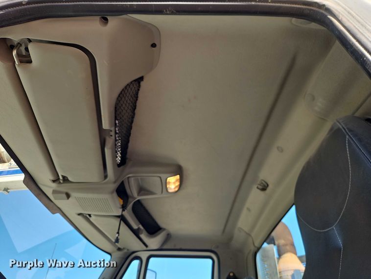 image for item EO4994 2012 International 7400 sewer jetter truck