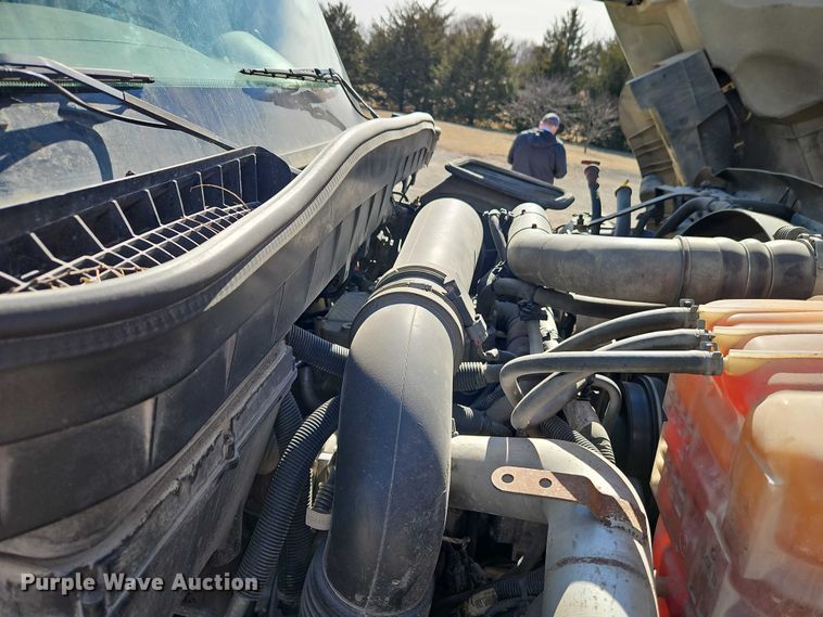 image for item EO4994 2012 International 7400 sewer jetter truck