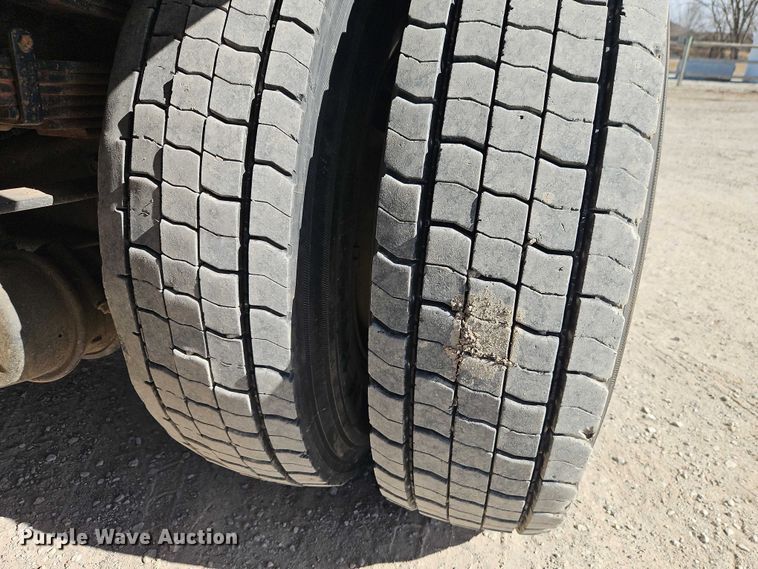 image for item EO4994 2012 International 7400 sewer jetter truck