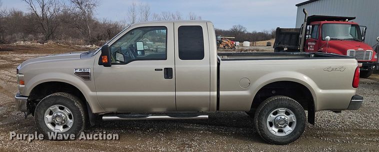 image for item EO5000 2010 Ford F250 Super Duty Ext. Cab pickup truck